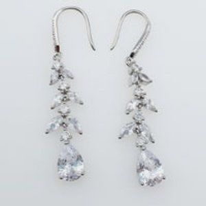 Leaf Shaped Pear Cut